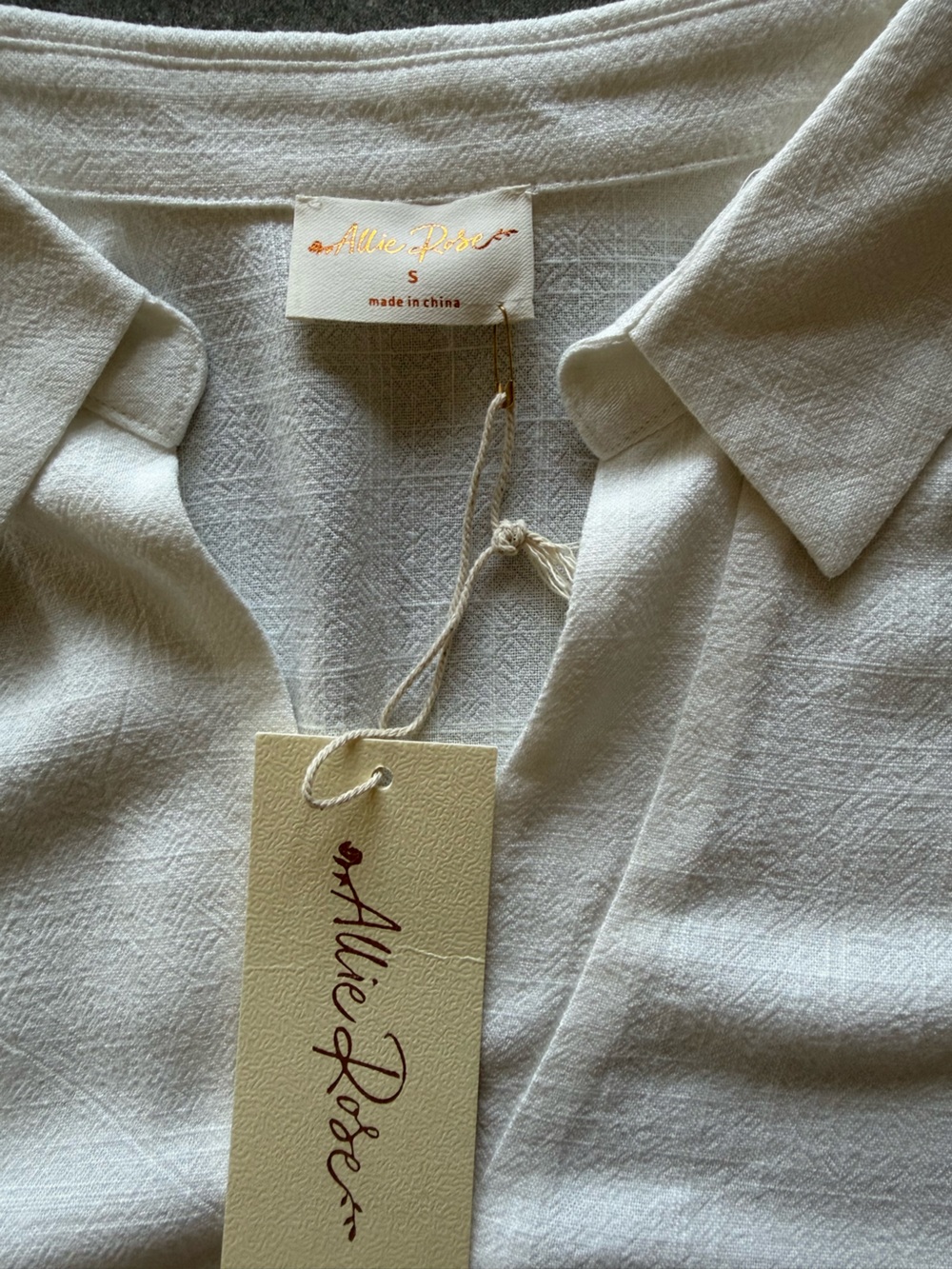 NWT Allie Rose Ivory Linen Blend Collared Crop Top Size Small - Picture 8 of 11